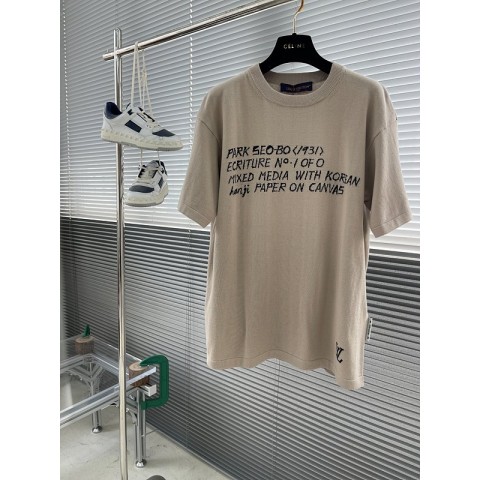 루이비통 쇼트 슬리브드 코튼 크루넥 반팔 티셔츠(정품153만원)