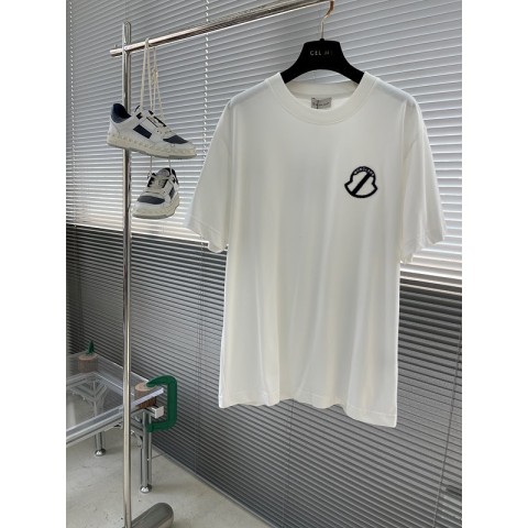 몽클레어 패치로고 반팔 티셔츠(정품60만원)