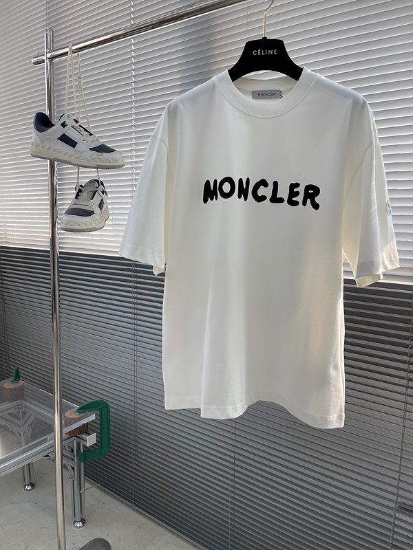 몽클레어 프린팅로고 반팔 티셔츠(정품56만원)