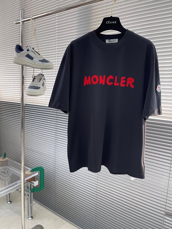 몽클레어 프린팅로고 반팔 티셔츠(정품56만원)