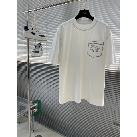 미우미우 포켓 반팔티(정품100만원)